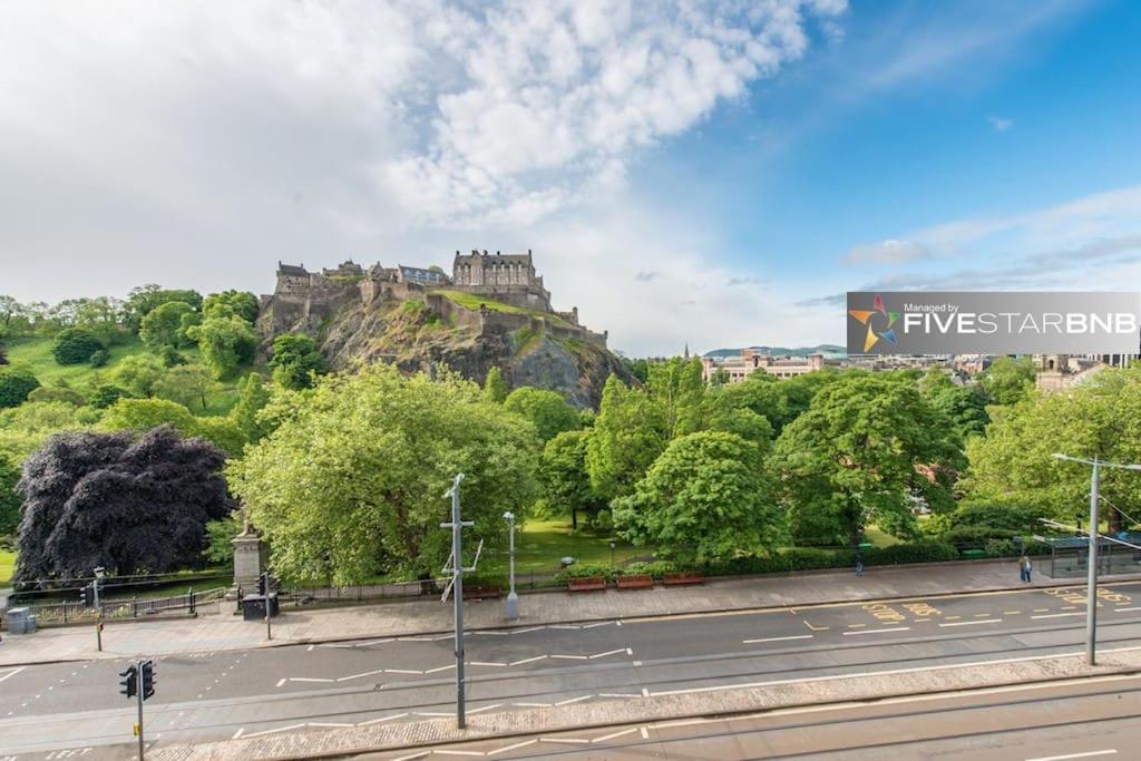 Cool Urban Apartment With Stunning Castle Views Édimbourg Extérieur photo